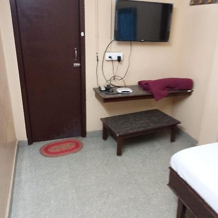 Sri Ambika Lodge Rajapalaiyam Kültér fotó