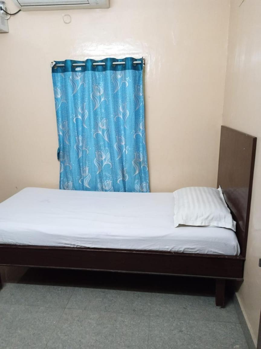Sri Ambika Lodge Rajapalaiyam Kültér fotó